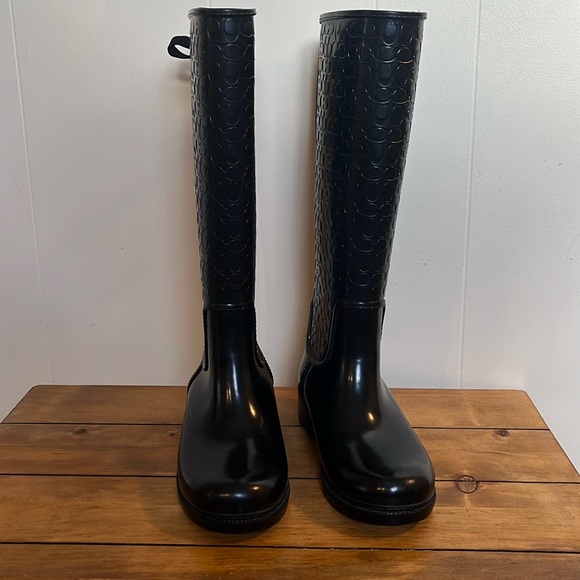 Coach Jacquard C Laced Up Back Bow Heeled Black Tall Rainboots Women's Size 6 - Picture 2 of 11